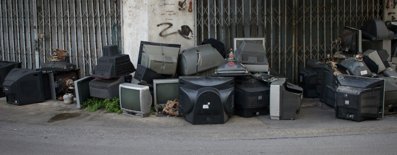 Consumer society and the environmental impact on the planet